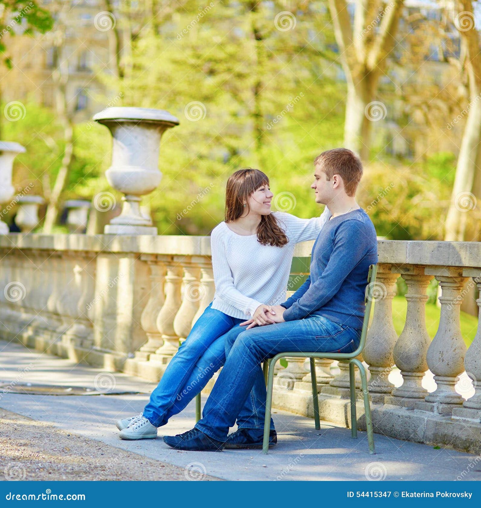 Feelflame Testimonial: Is It Beneficial To Date Online?